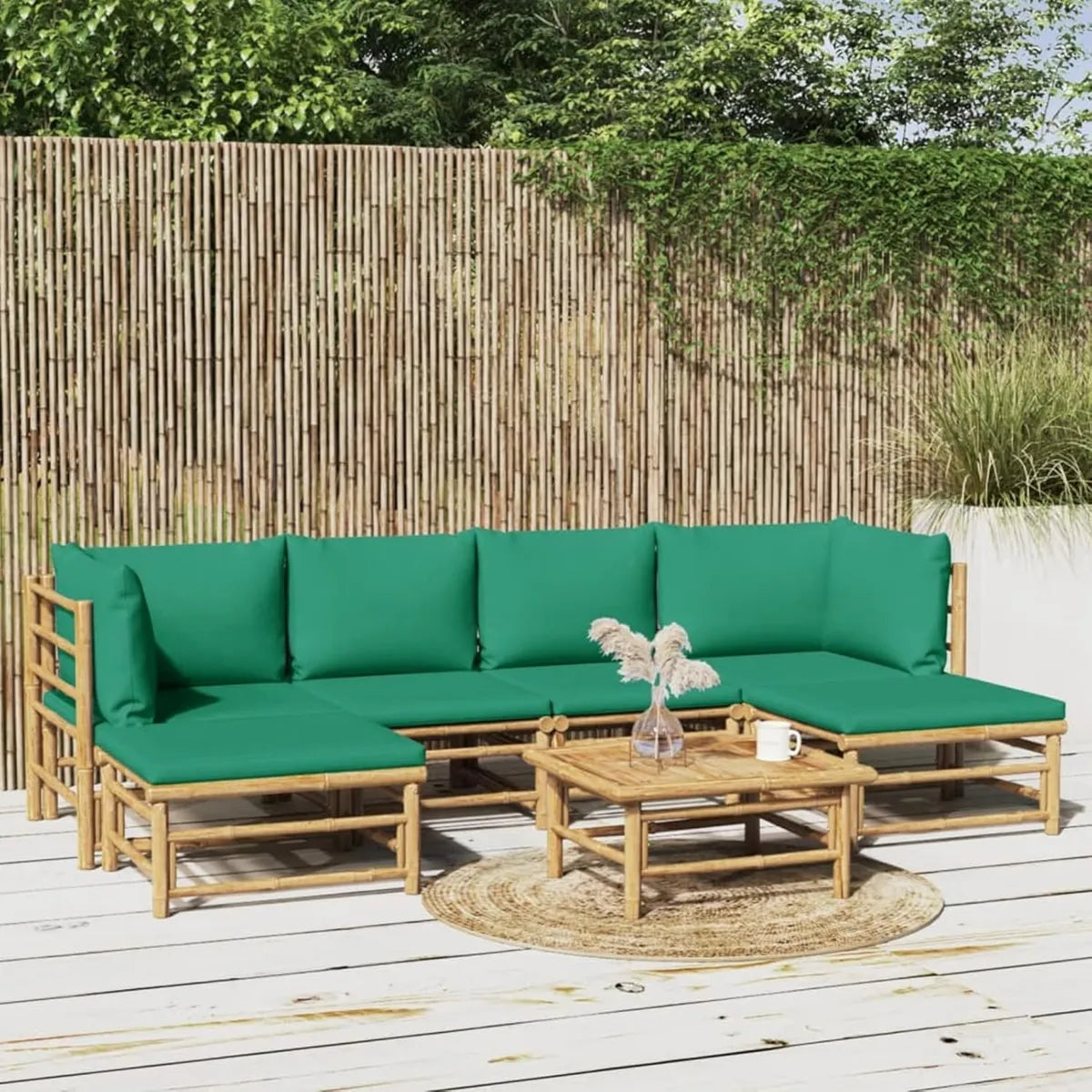 Set Salotto da Giardino in Bambù con Cuscini Verdi, Divano e Lettini Prendisole