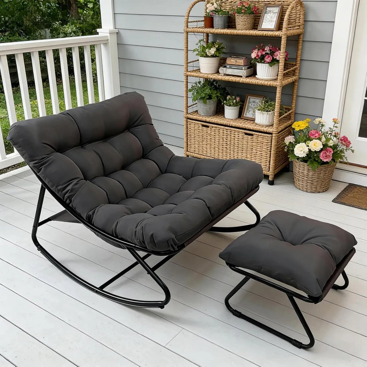 Sedia a Dondolo per Esterni con Pouf e Cuscino, Portata 150kg, Ideale per Salotto e Terrazza (Grigio)