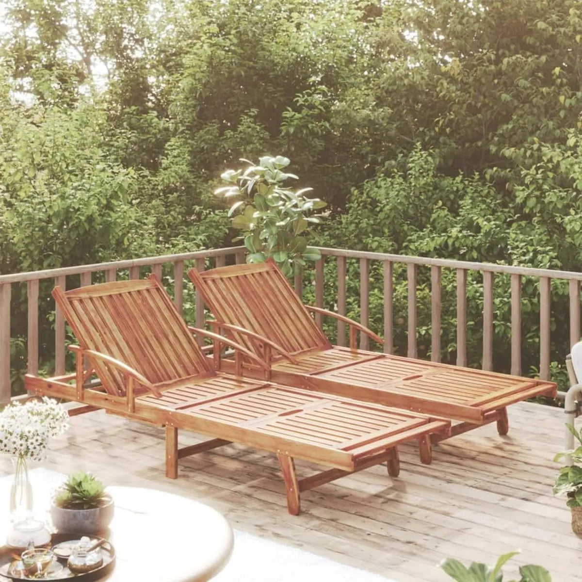 Set di Lettini in Acacia Regolabili con Tavolo Estensibile e Ruote